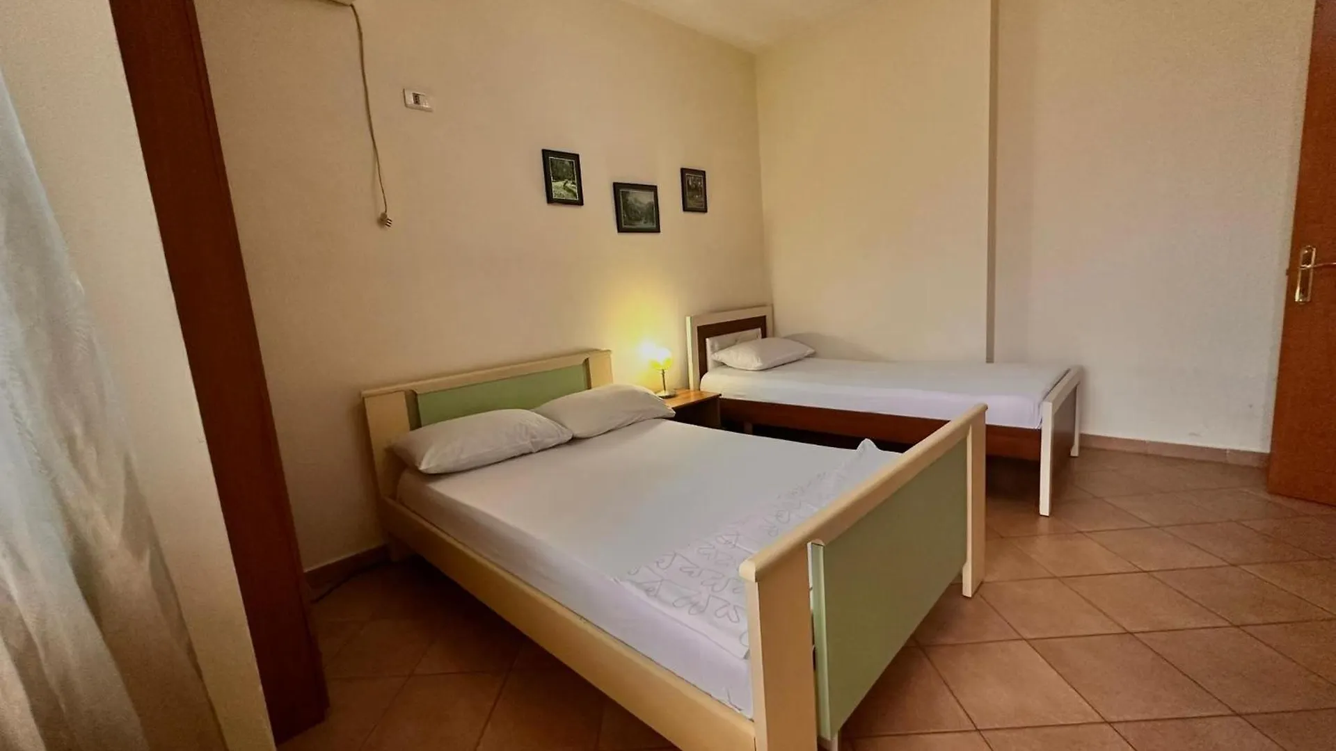 Guest Grand House Apartman Tirana Homestay szállás